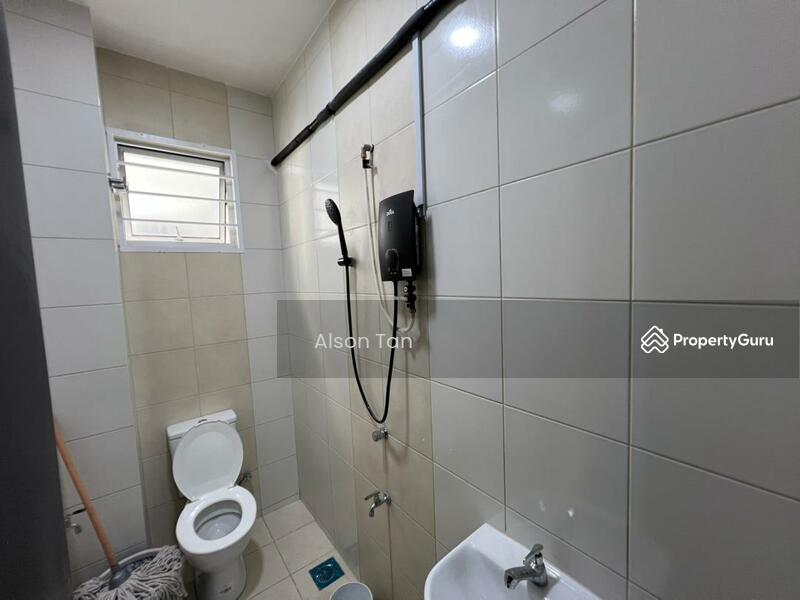 Untuk Disewa - Inang Townhouse, Jalan Inang, Bandar Bukit Raja Klang