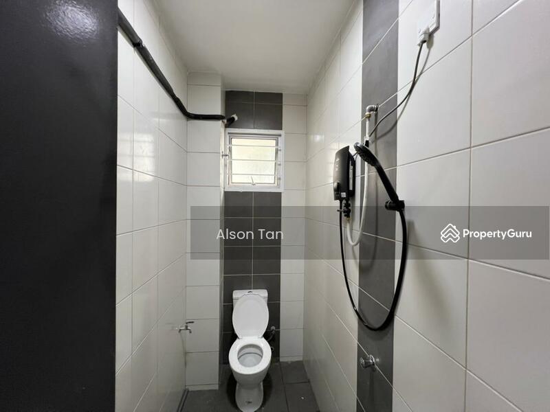 Untuk Disewa - Inang Townhouse, Jalan Inang, Bandar Bukit Raja Klang