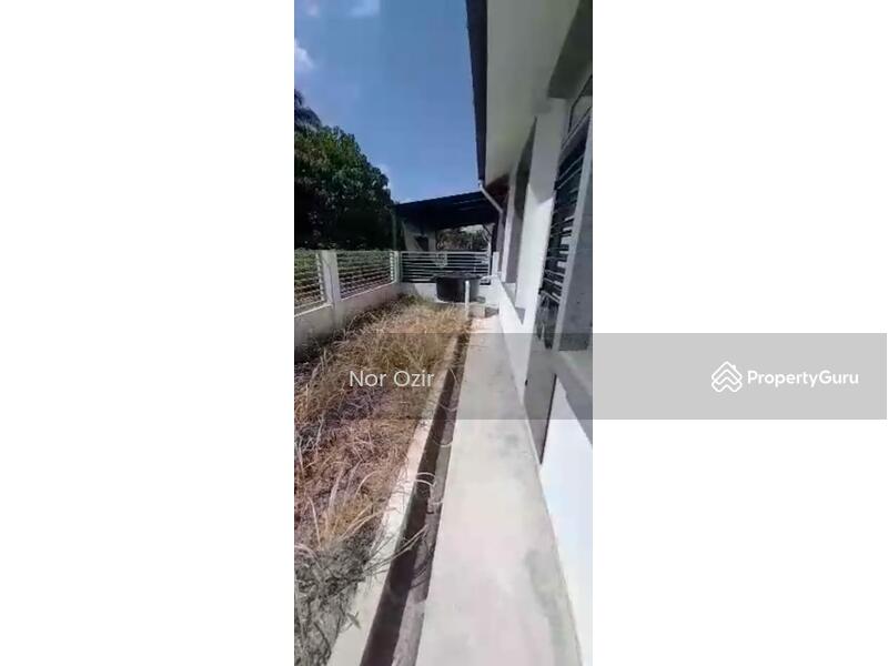 For Sale - Rumah Semi-D Baru Tanah Liuas JenjaromS