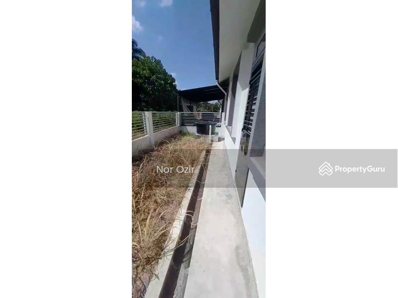 For Sale - Rumah Semi-D Baru Tanah Liuas JenjaromS