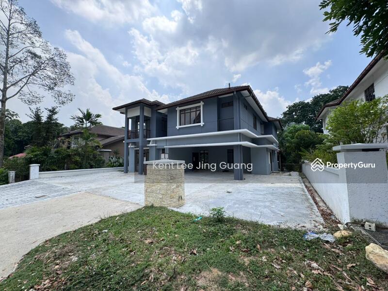 For Sale - Valencia 9 rooms 8500sf Land Brand New