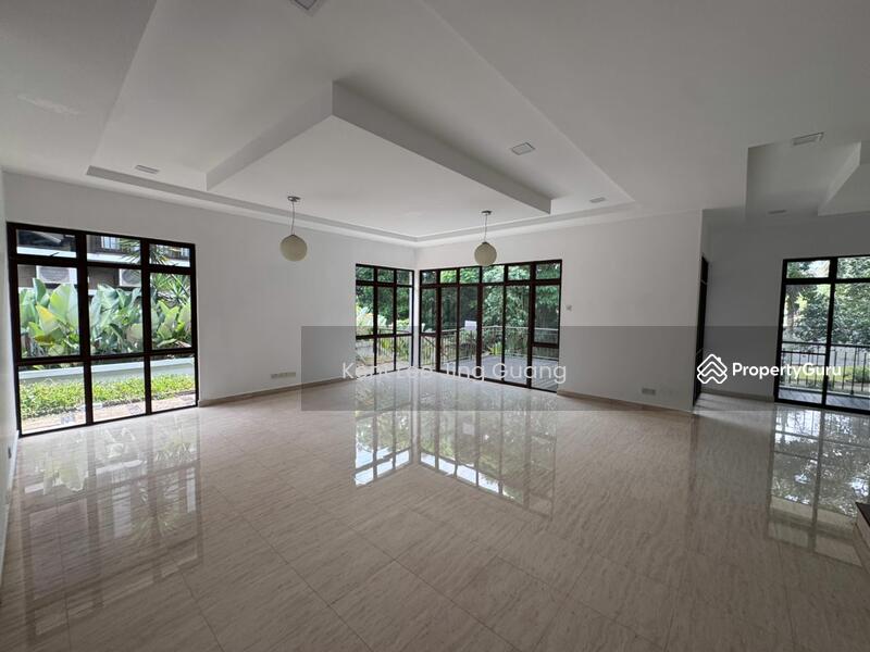 For Sale - Valencia 9 rooms 8500sf Land Brand New