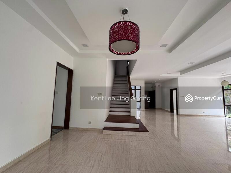 For Sale - Valencia 9 rooms 8500sf Land Brand New