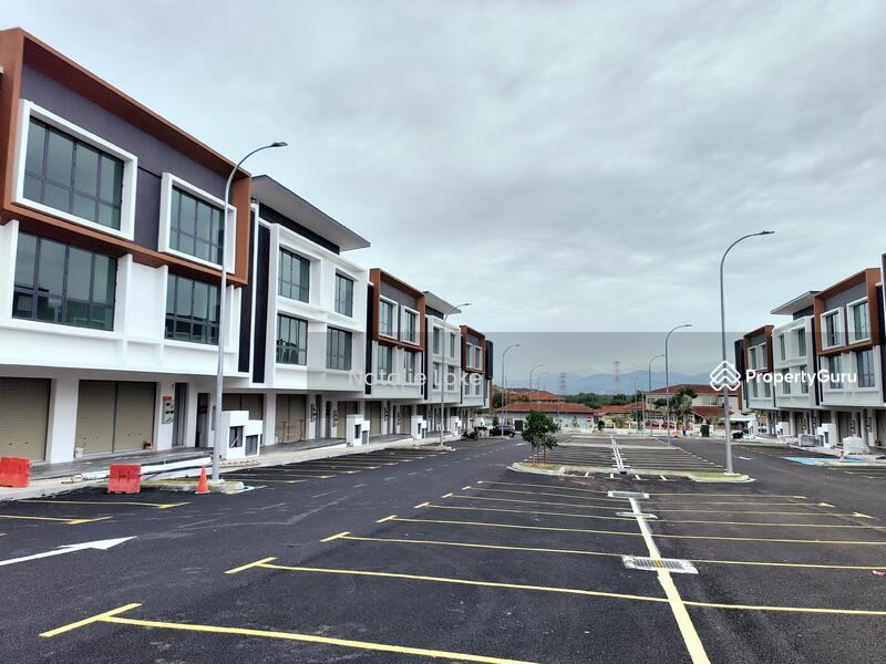 For Rent - New 3 Storey Shop-Office Bandar Seri Putra,