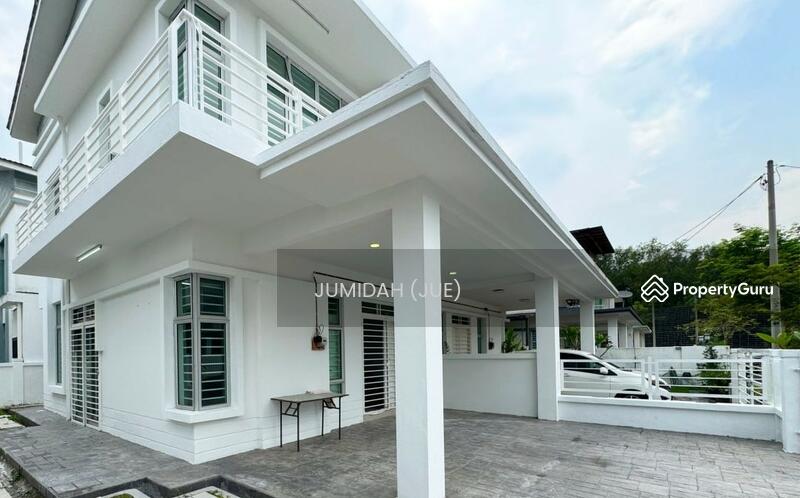 2 Storey Semi D Cluster @ Royal Ivory 2, Bandar Saujana Putra, Selangor