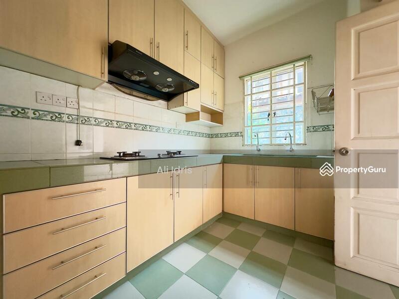 Untuk Dijual - Kota Damansara, Seksyen 7