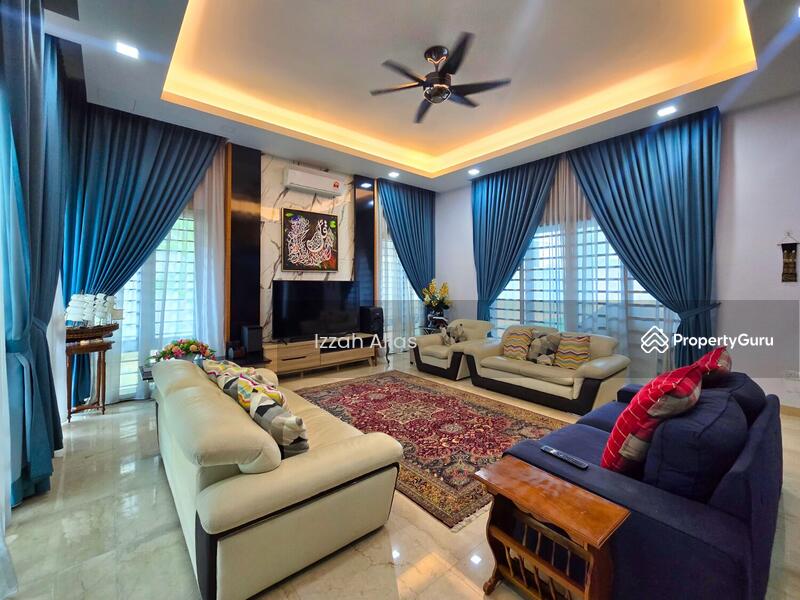 For Sale - NICE Double Storey Bungalow Anjung Melati Batu Caves