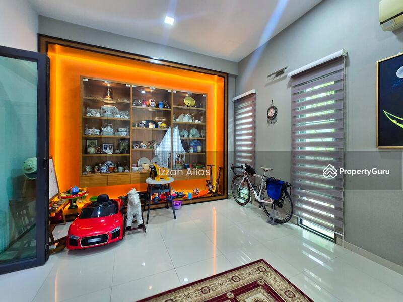 For Sale - NICE Double Storey Bungalow Anjung Melati Batu Caves