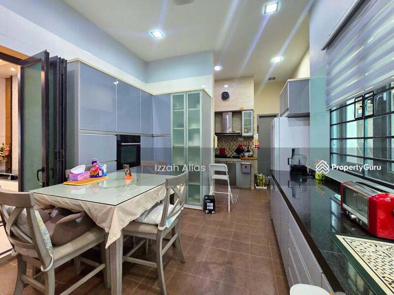 For Sale - NICE Double Storey Bungalow Anjung Melati Batu Caves