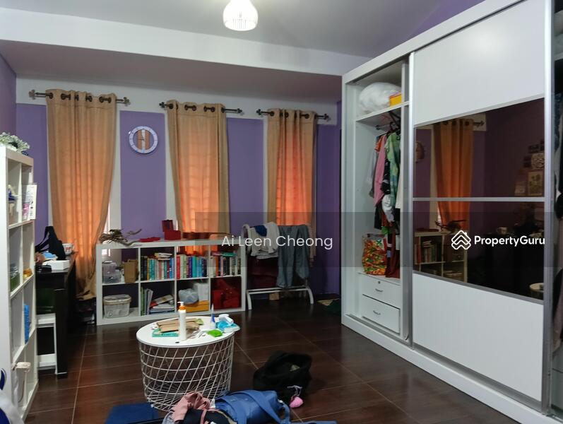 Untuk Dijual - Semi-Detached House at Taman Petaling