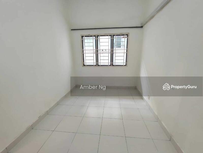 Untuk Disewa - 3-storey Terraced House at Bandar Baru Sentul