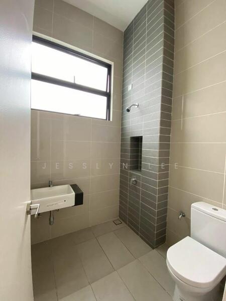 Semi-Detached House for Sale in Eco Majestic (Semenyih) - Jesslyn Lee - PropertyGuru.com.my