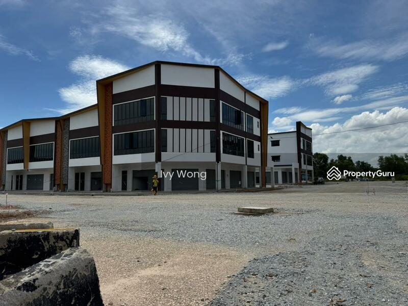 For Rent - Setia Ecohill Nadi 2 Ecohill 3-storey corner shoplot Facing main road For rent
