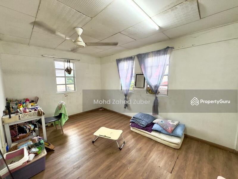 For Sale - Corner Lot Double Storey Taman Serdang Jaya Seri Kembangan