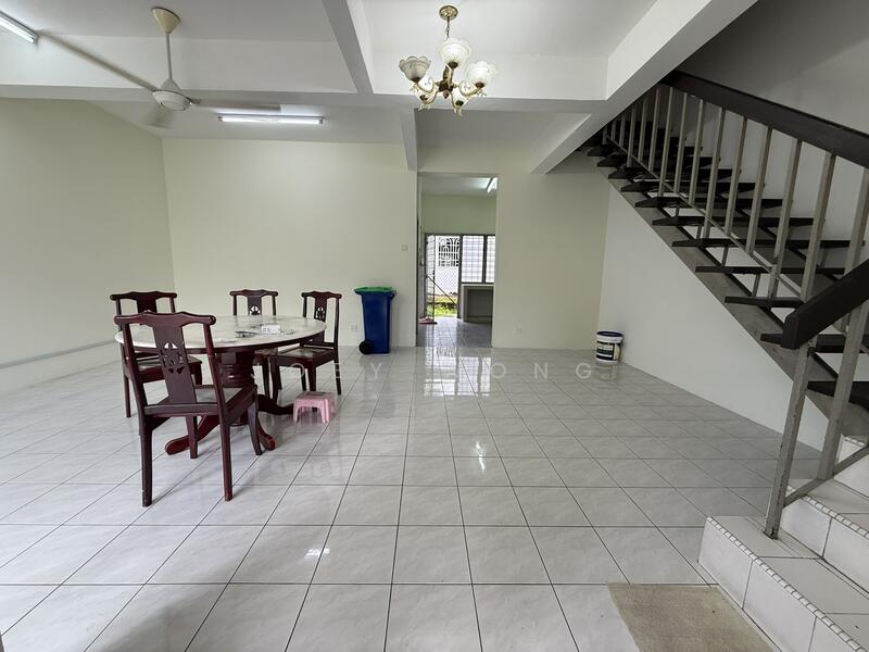 For Rent - Taman Bukit Kinrara