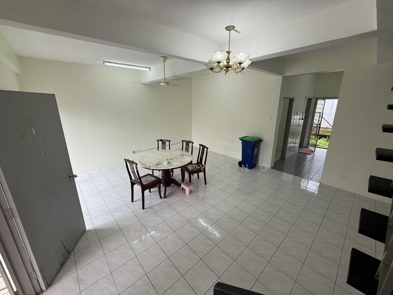 For Rent - Taman Bukit Kinrara