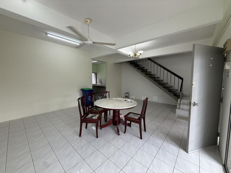 For Rent - Taman Bukit Kinrara