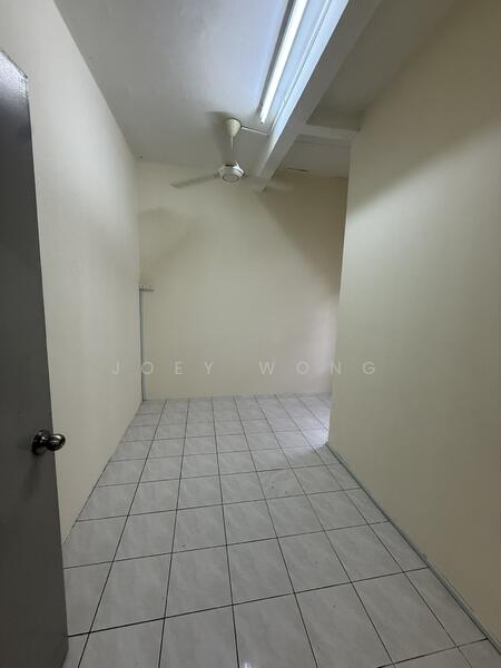 For Rent - Taman Bukit Kinrara