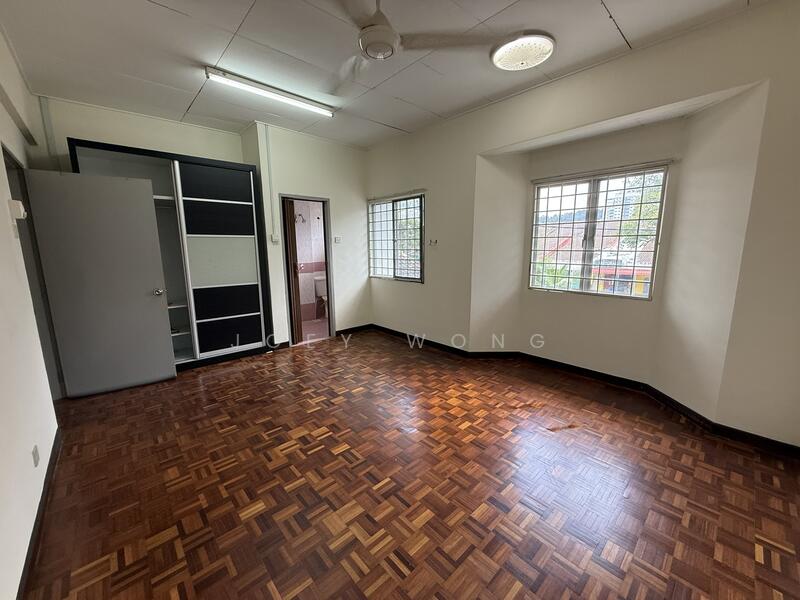 For Rent - Taman Bukit Kinrara