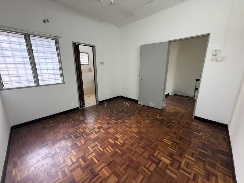 For Rent - Taman Bukit Kinrara