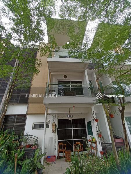 AQUAVILLA TOWNHOUSE (upper level), SEKSYEN 7, SHAH ALAMSCENERY VIEW, LOW DENSITY AND EXCLUSIVE AREA