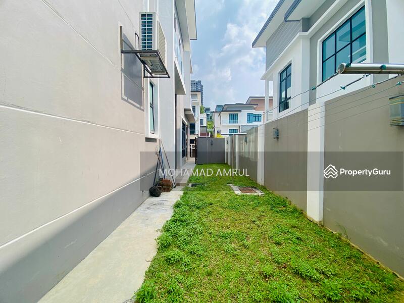 For Sale - Semi-Detached House at Kemensah Heights