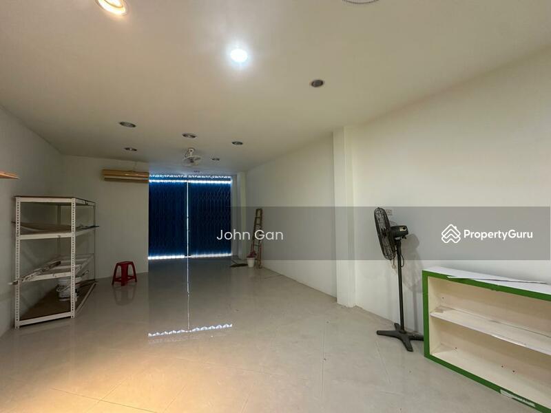 For Rent - 2 storey terrace ccommercial use at Jalan Tavoy