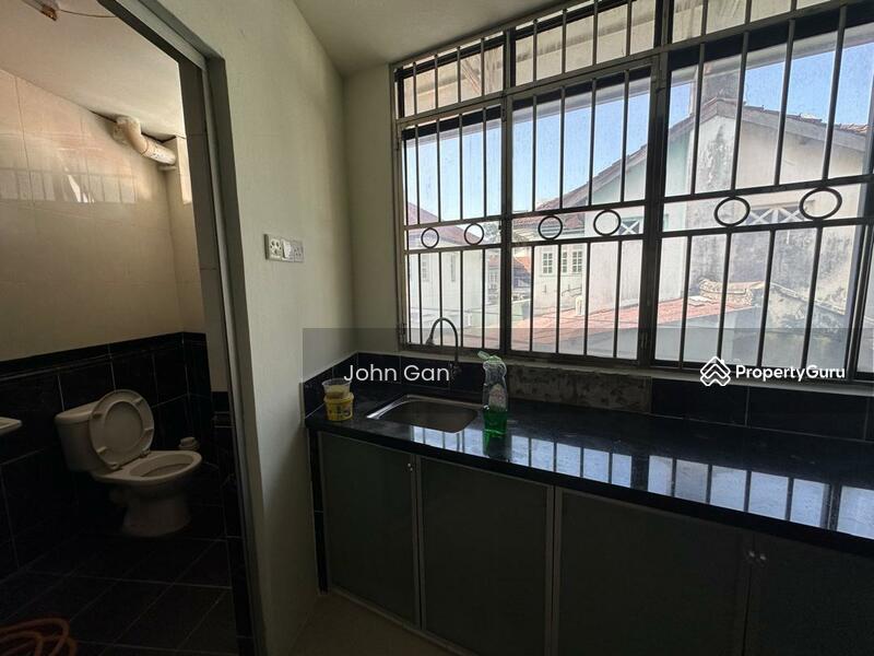 For Rent - 2 storey terrace ccommercial use at Jalan Tavoy
