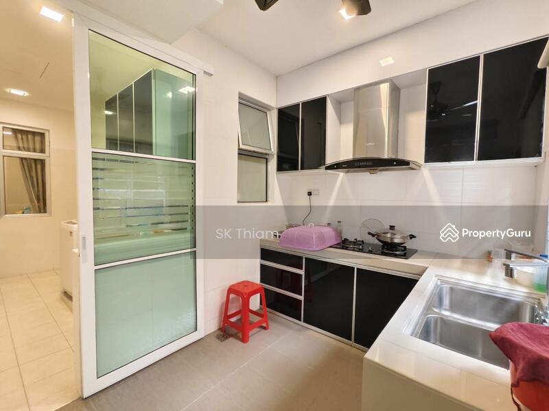 For Sale - Semi-Detached House at Kemuning Utama Palma