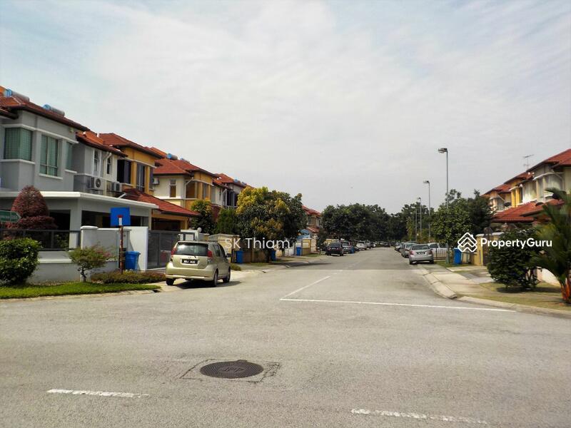 For Sale - Semi-Detached House at Kemuning Utama Palma