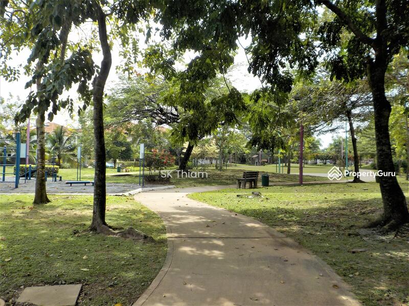 For Sale - Semi-Detached House at Kemuning Utama Palma