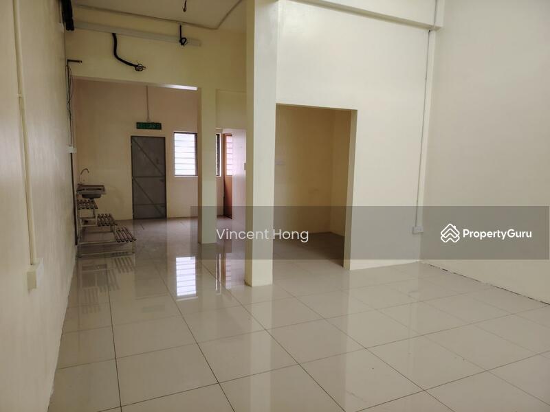 Untuk Disewa - Air Itam main road 2 storey shop house 1250sq.ft