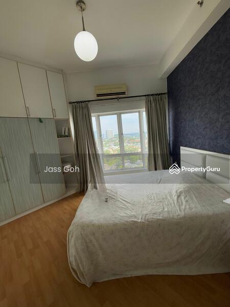 For Sale - Waldorf Tower