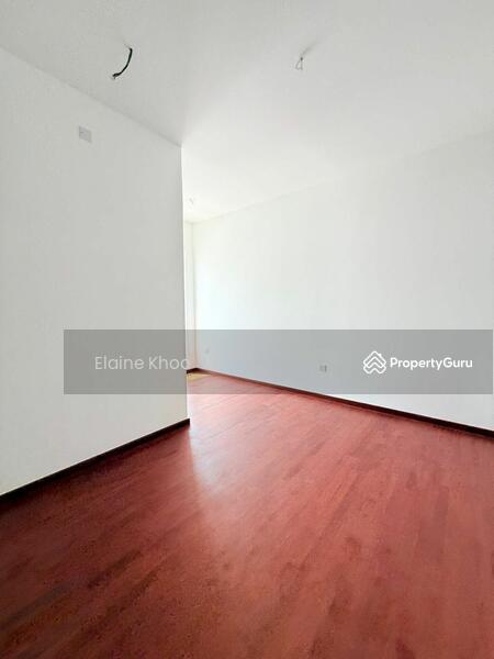 For Rent - The Eighth, Elmina Green