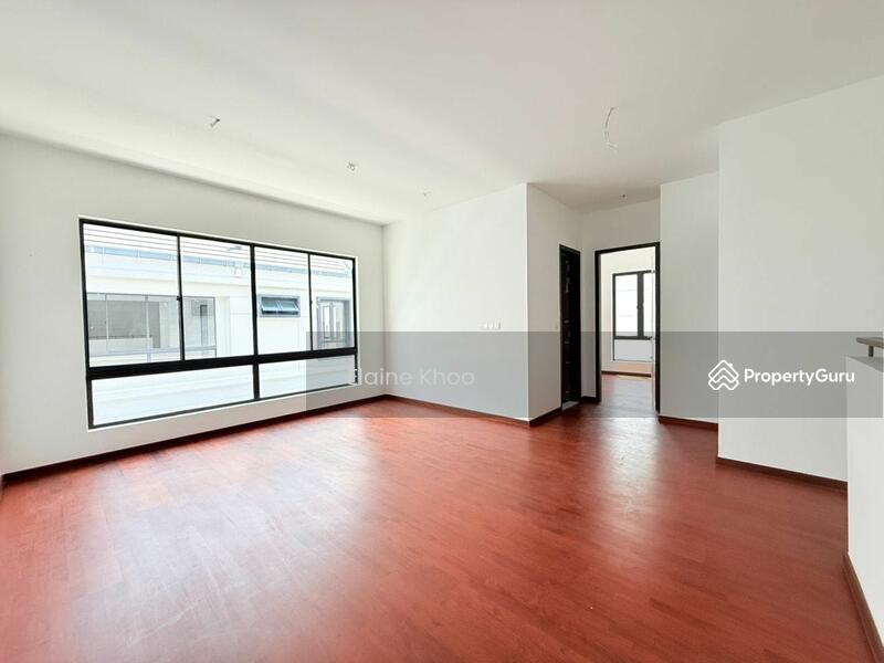 For Rent - The Eighth, Elmina Green