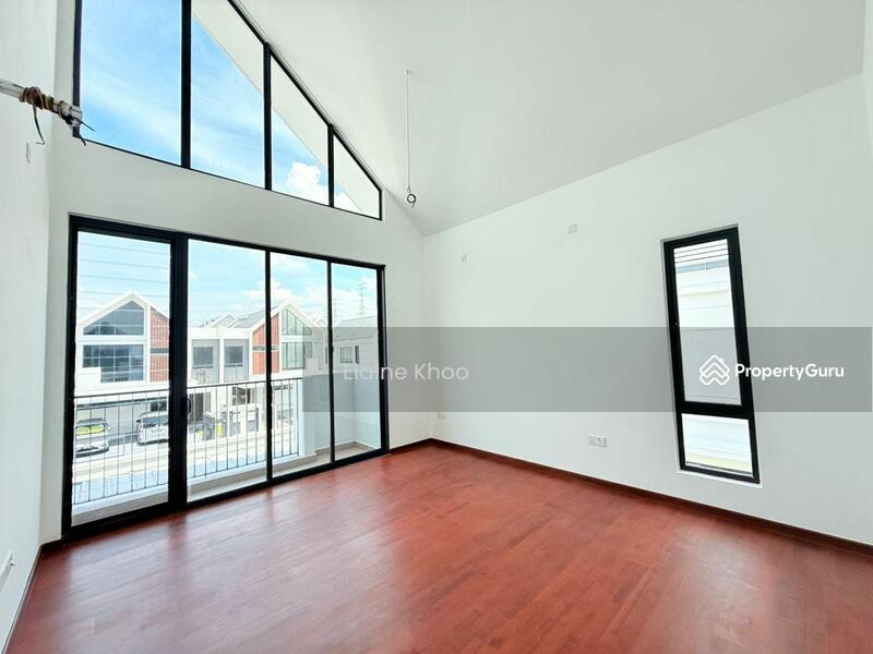 For Rent - The Eighth, Elmina Green