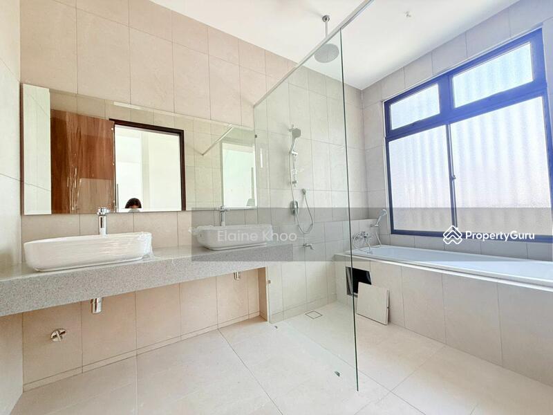 For Rent - The Eighth, Elmina Green