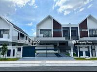 For Sale - The Eighth, Elmina Green