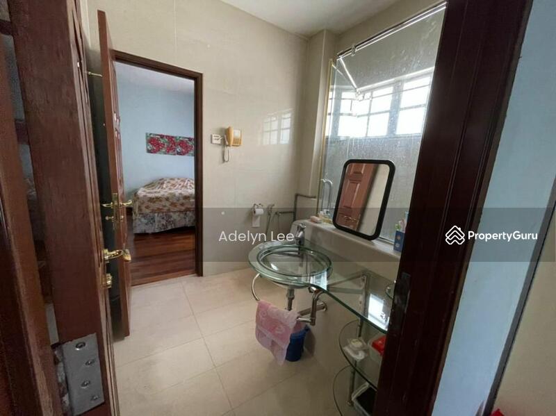 For Sale - Bungalow at Taman Yarl