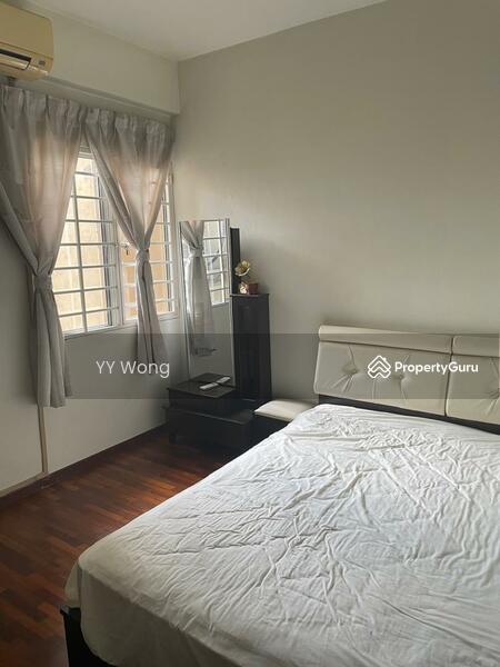 For Sale - Paradesa Tropica