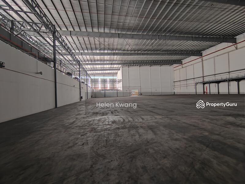 Untuk Disewa - North Port Klang Semi Detached with 2 Sty Office for Rent