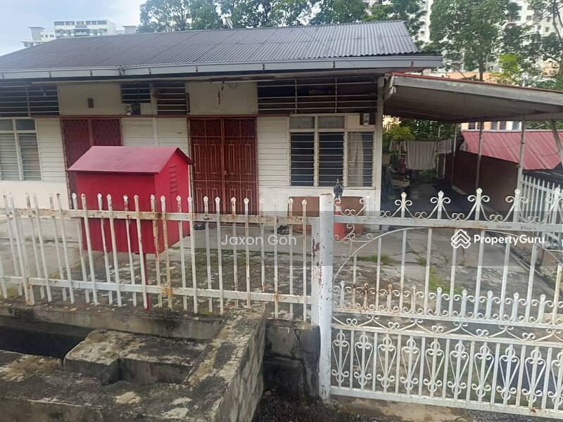 Untuk Disewa - 2 Storey Terraced House Kampung Baru Salak Selatan Cheras KL