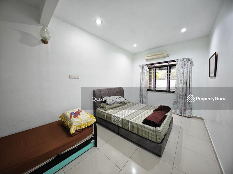 For Rent - Pasir Puteh 1.5 Storey Semi-D