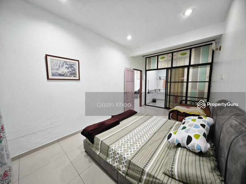 For Rent - Pasir Puteh 1.5 Storey Semi-D