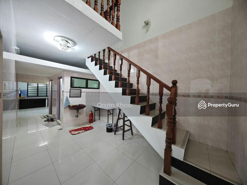 For Rent - Pasir Puteh 1.5 Storey Semi-D