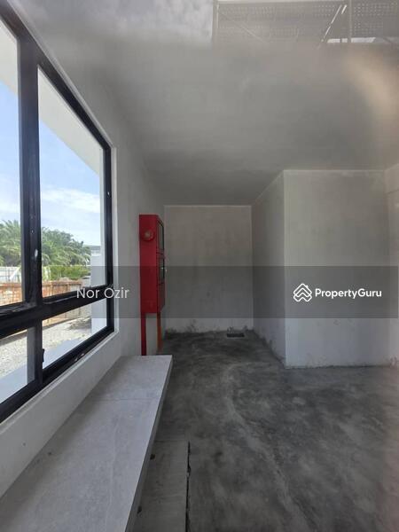 For Sale - Semi-D Factory Warehouse Industrial Hub Near KLIA