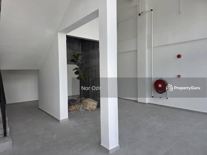 For Sale - Semi-D Factory Warehouse Industrial Hub Near KLIA