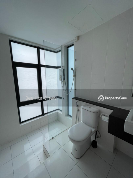 Servis Apartment untuk Dijual di Trefoil @ Setia City - Bee Har Chew - PropertyGuru.com.my