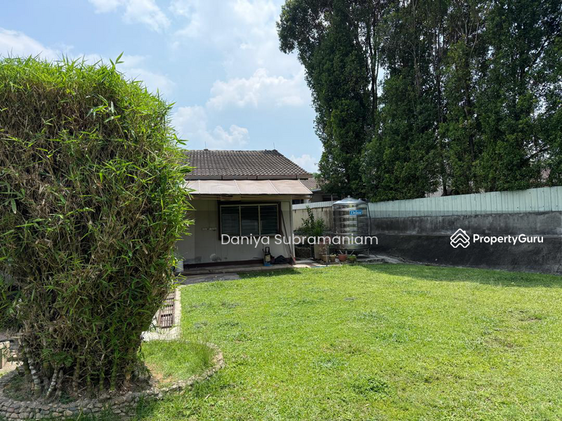 For Sale - Bungalow at Seksyen 12