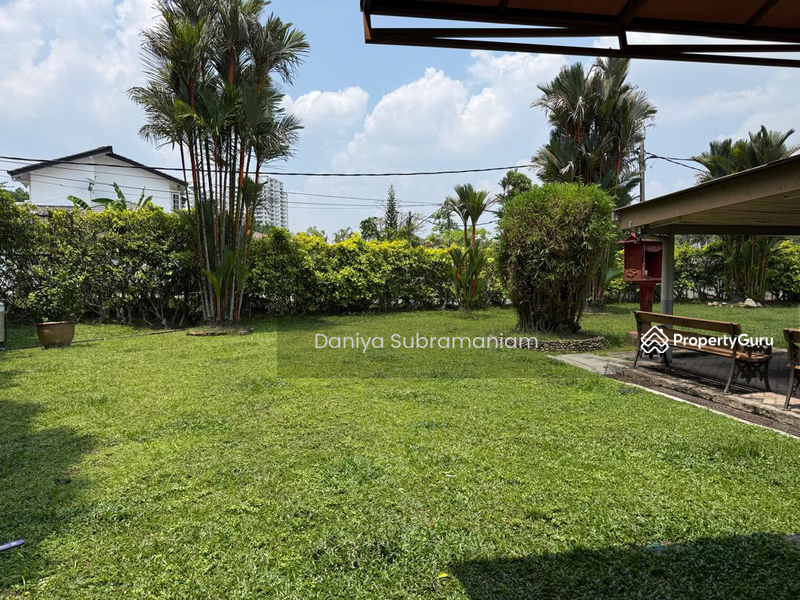 For Sale - Bungalow at Seksyen 12